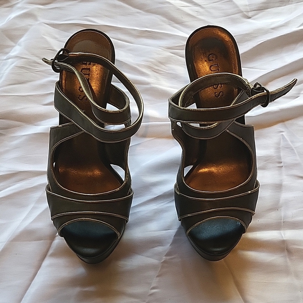 Sexy heels from guess size 6